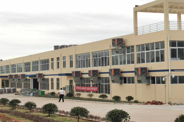 瑞泰風鋼構(gòu)廠房降溫設(shè)備廠家案例圖